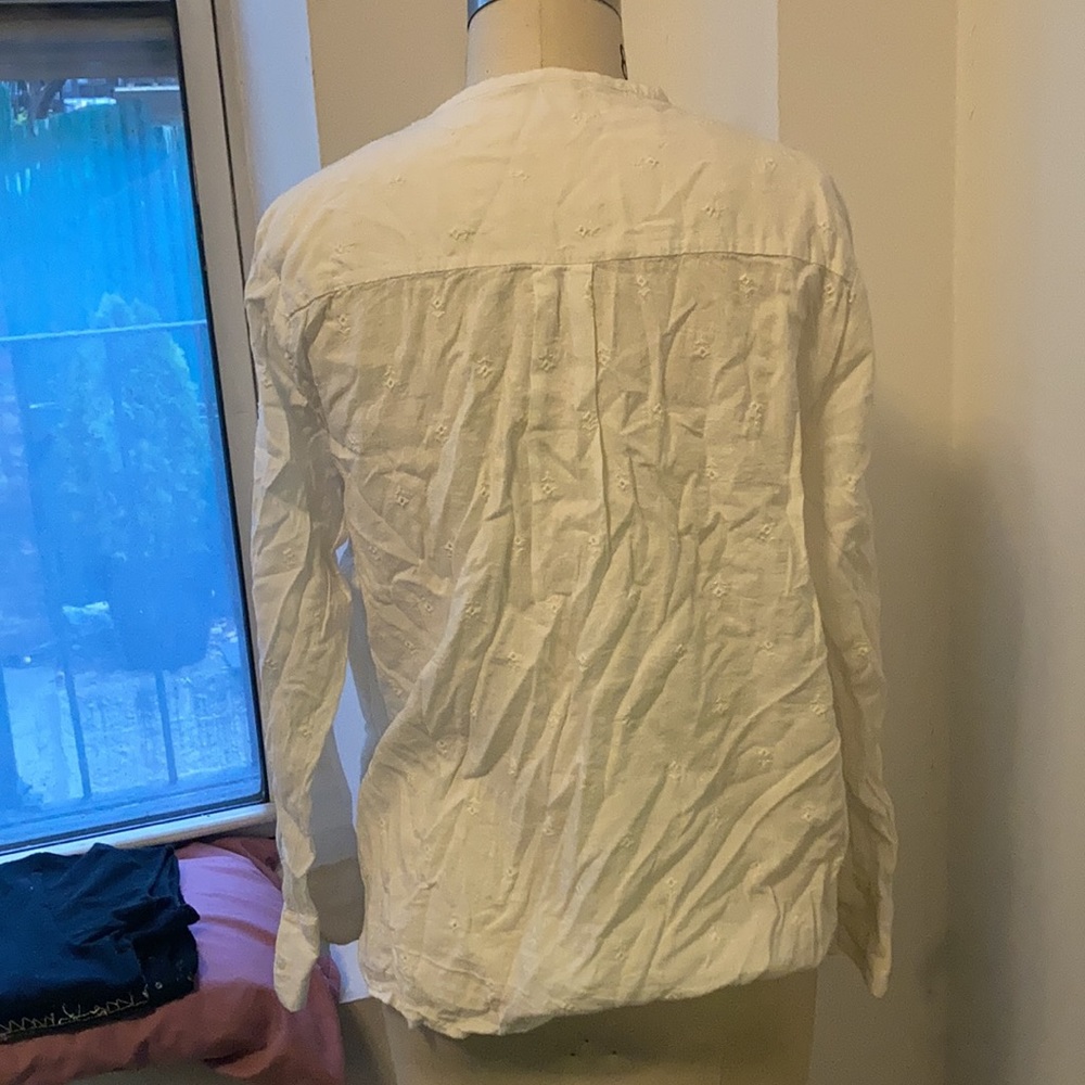 Eyelet blouse - Picture 3 of 3